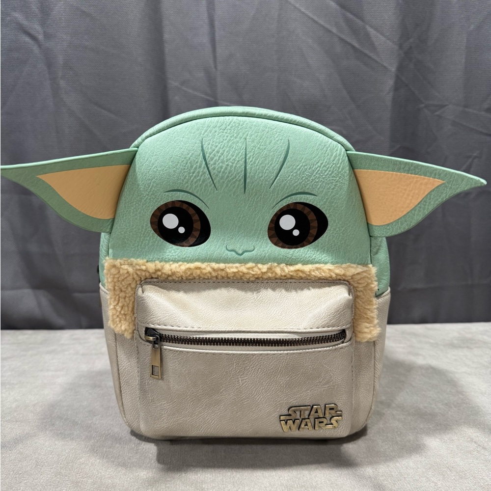Bioworld Star Wars Grogu Baby Yoda Backpack - Green and Cream